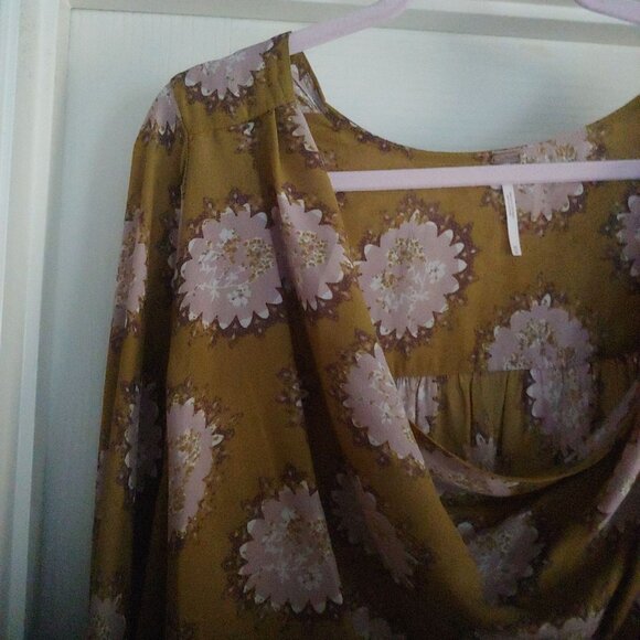 Free People Cowling Around Goldenrod Combo Flowy Boho Oversize Top M - Picture 3 of 14